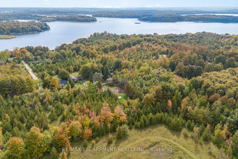 135 Sir Williams Lane, ON N0C 1E0