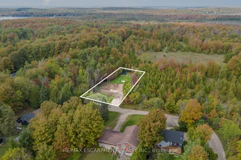 135 Sir Williams Lane, ON N0C 1E0