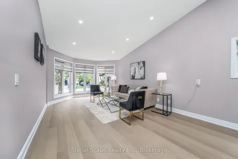 680 Canfield Place, ON L9V 3B1