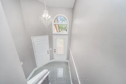 680 Canfield Place, ON L9V 3B1