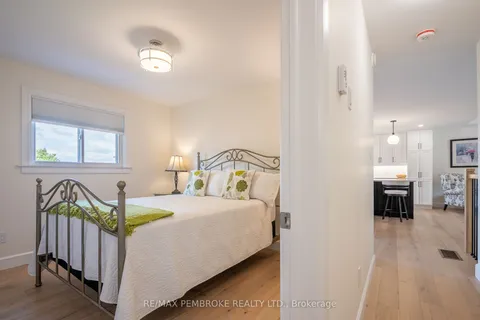 36 Zachary Street, ON K8H 0G5