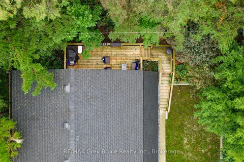 285 9th Street, ON N4N 1L3