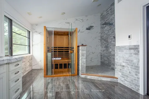 12 Blackberry Place, ON L0R 1H2