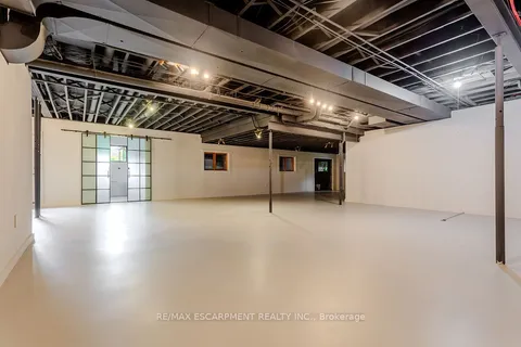 12 Blackberry Place, ON L0R 1H2