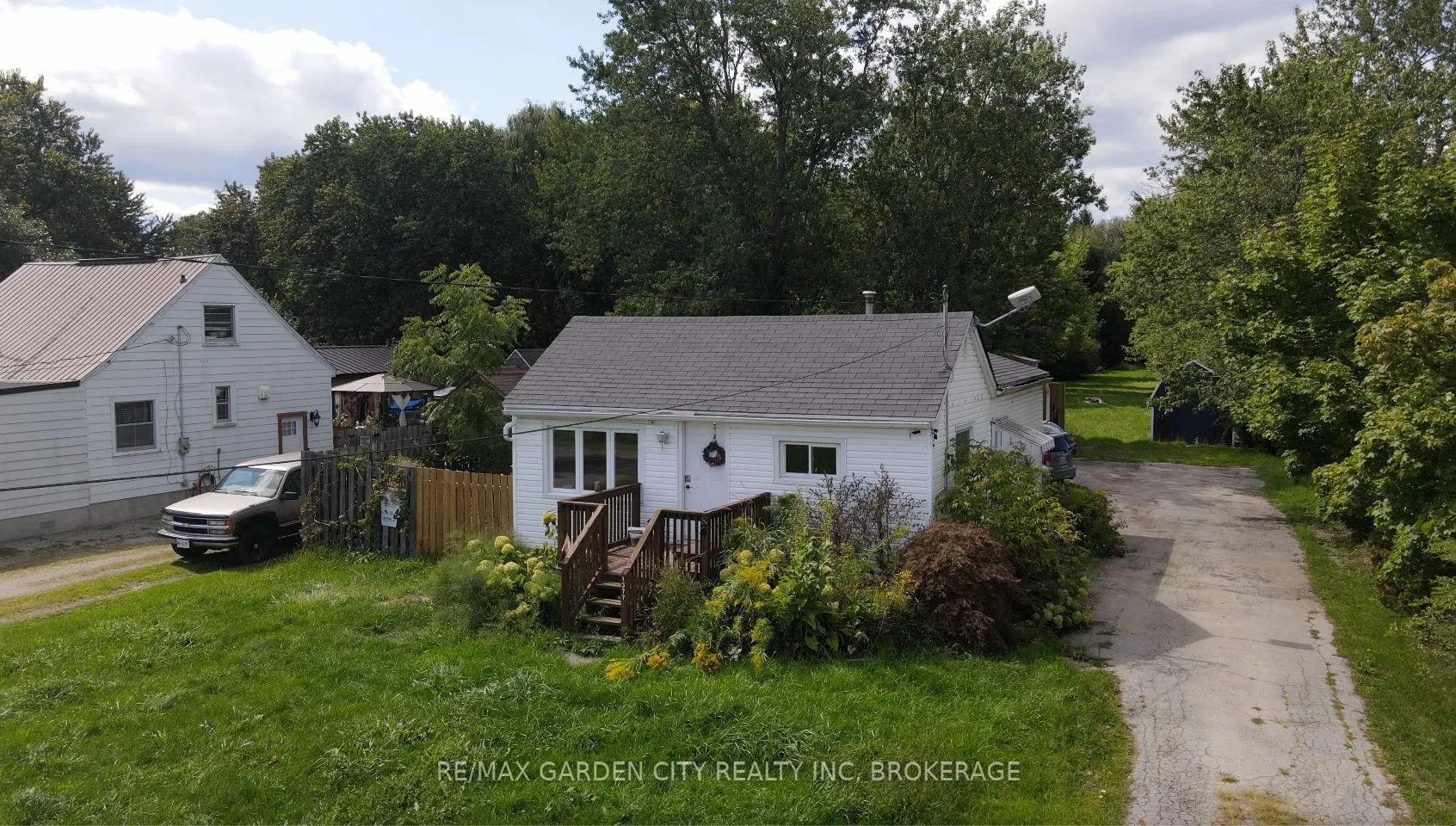 1377 Merrittville Highway, ON L3B 4N5