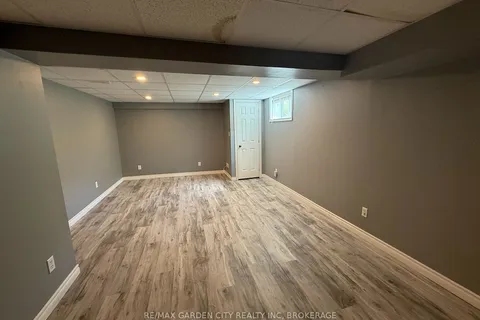 1377 Merrittville Highway, ON L3B 4N5