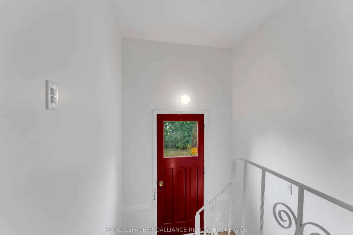 64 Michael Grass Crescent, ON K7M 2W3