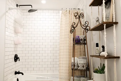 1 Lawson Court, ON K0L 2W0