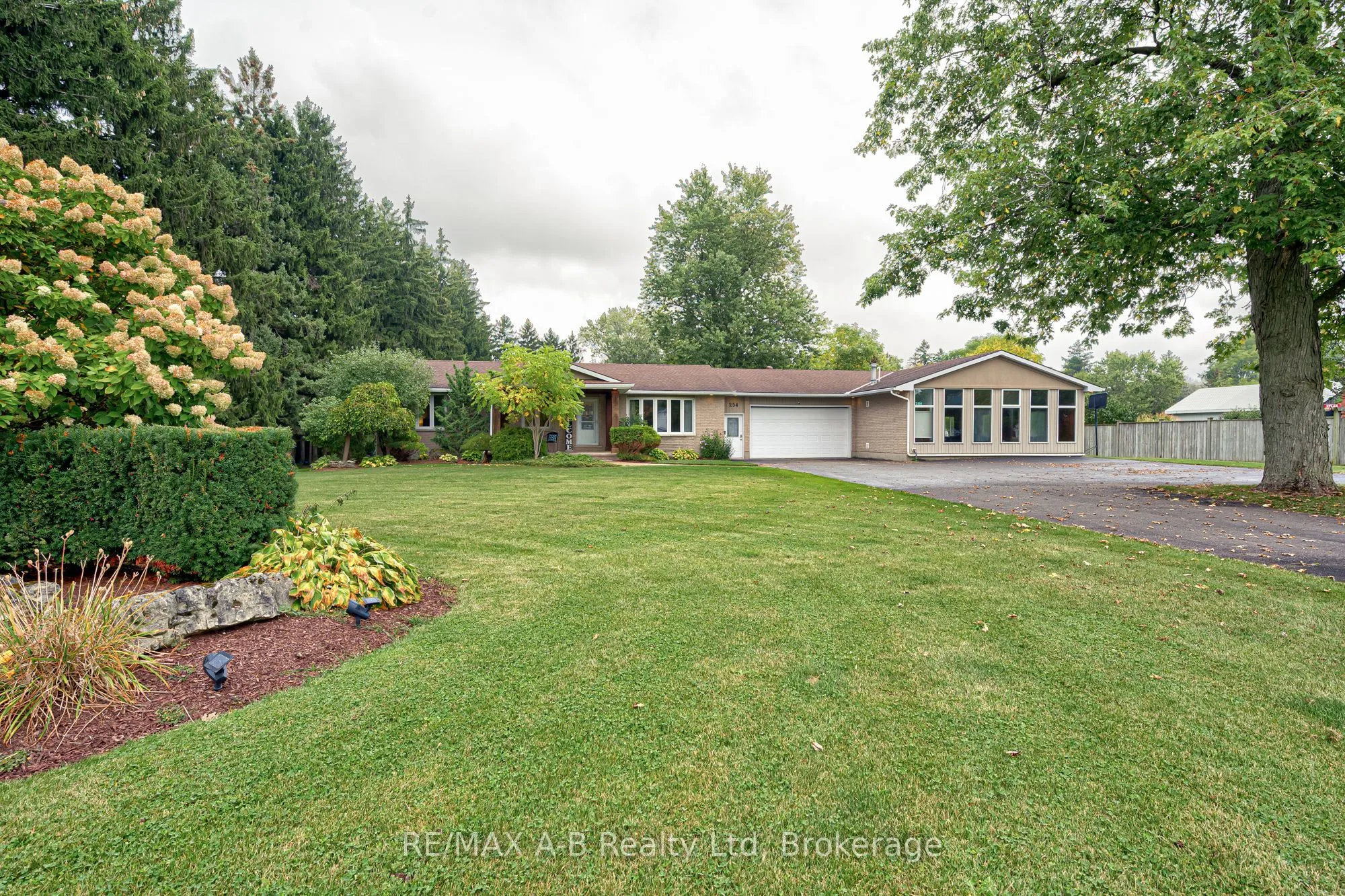 254 Boyce Street, ON N0K 1X0