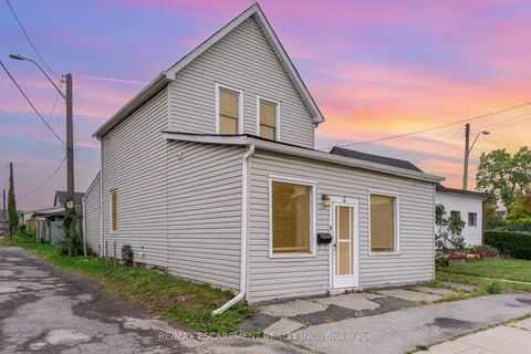 4 Robins Avenue, ON L8H 4M6