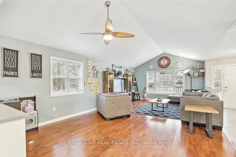 996 BEACH Boulevard, ON L8H 6Z4