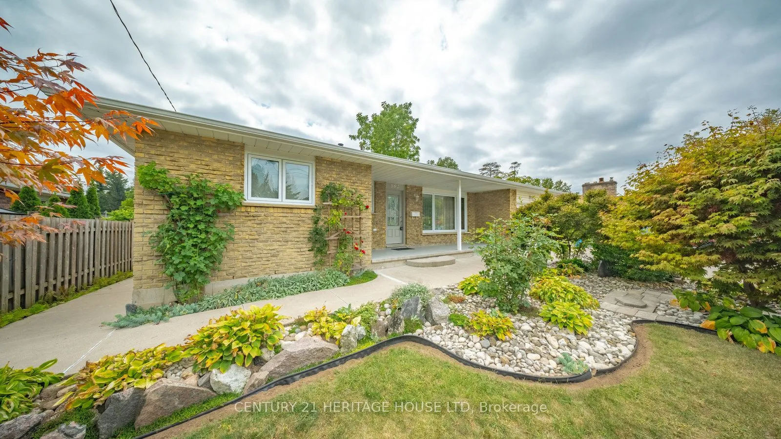 162 Victoria Street, ON N3Y 1L8