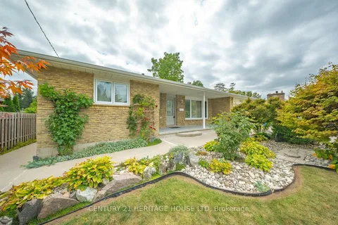 162 Victoria Street, ON N3Y 1L8