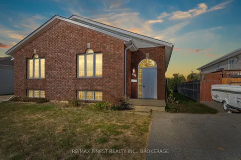 830 Peachwood Street, ON K7P 0L8