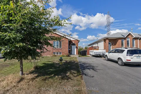 830 Peachwood Street, ON K7P 0L8