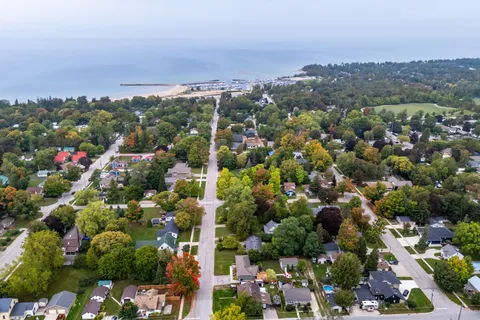 393 Mill Street, ON N0H 2C0