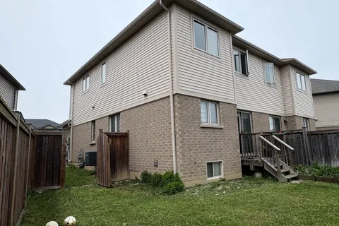 136 Westbank Trail, ON L8J 1R5