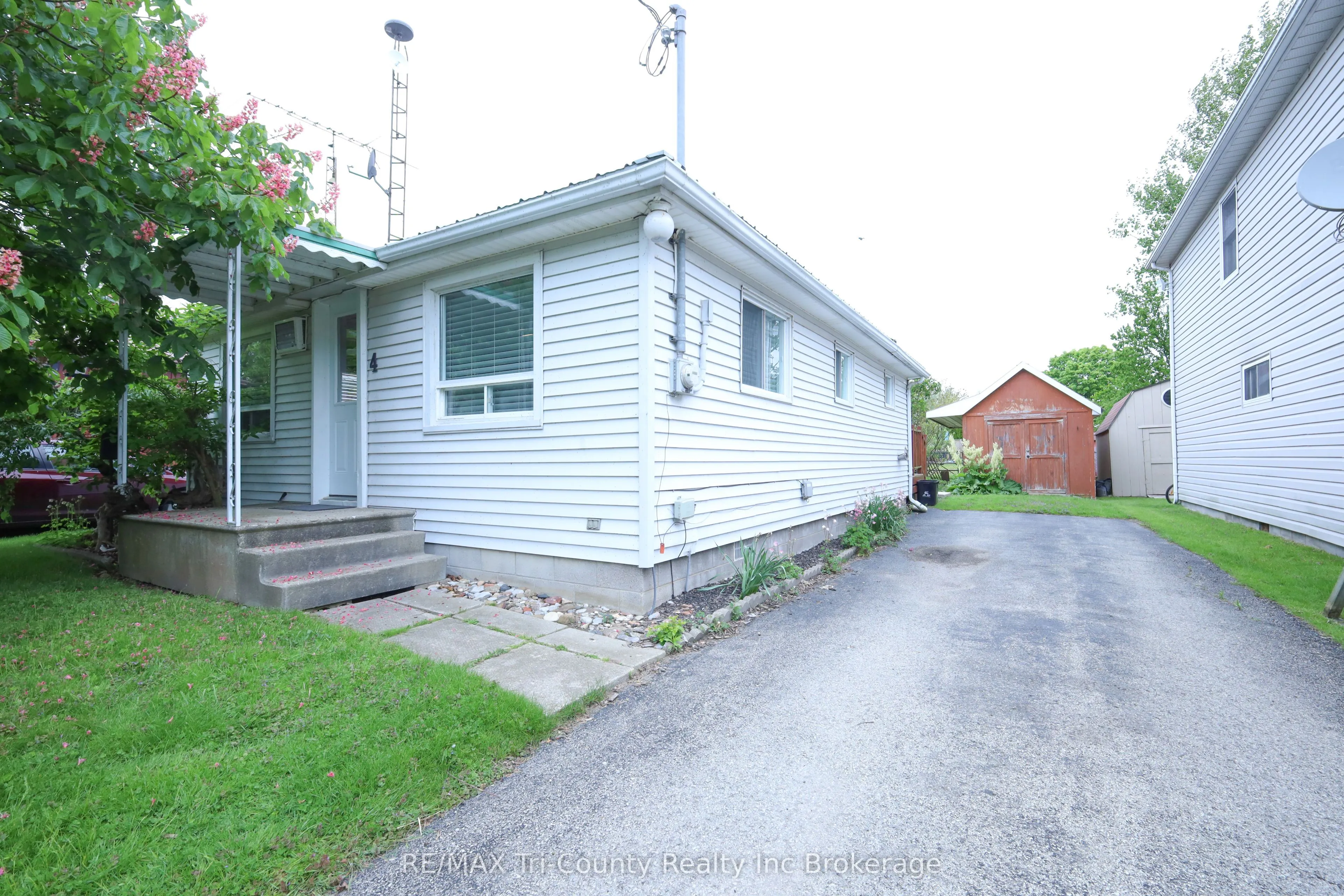 4 Palin Street, ON N0E 1M0