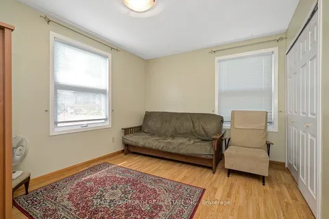 249 Iona Street, ON K1Z 6C7