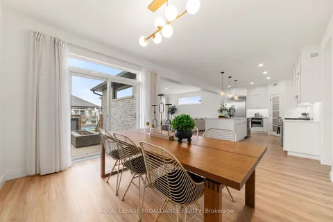 18 RAYCROFT Drive, ON K8N 0R4