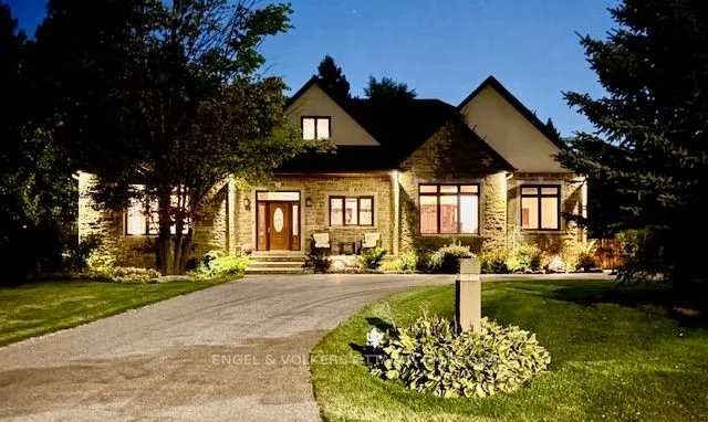 1836 Whitemarsh Crescent, ON K2W 1B5