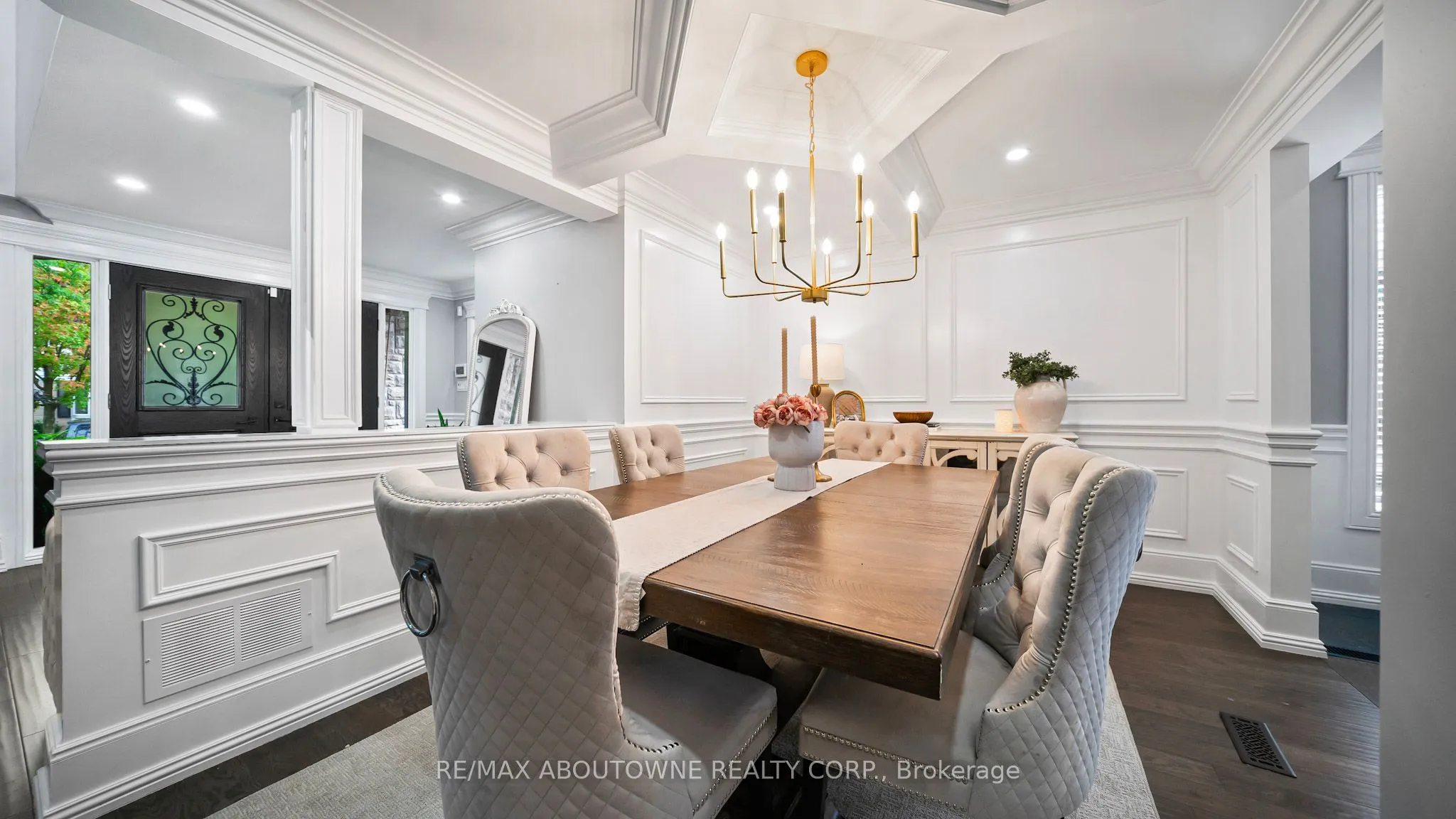 11 John Murray Street, ON L8J 1C5