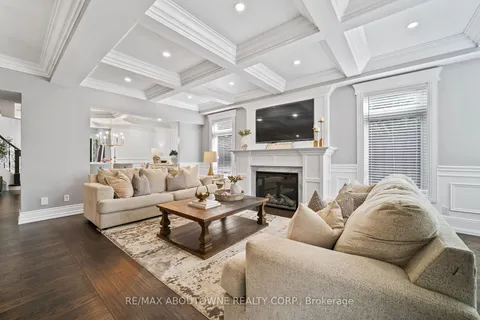 11 John Murray Street, ON L8J 1C5