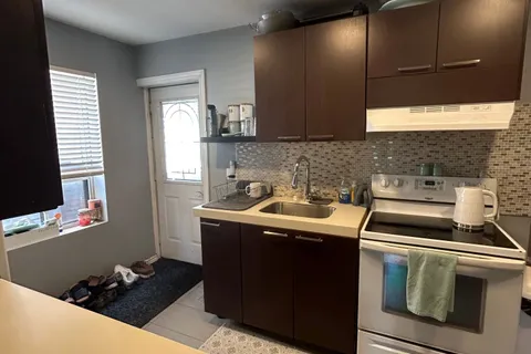 8 St Matthews Avenue, ON L8L 5P3