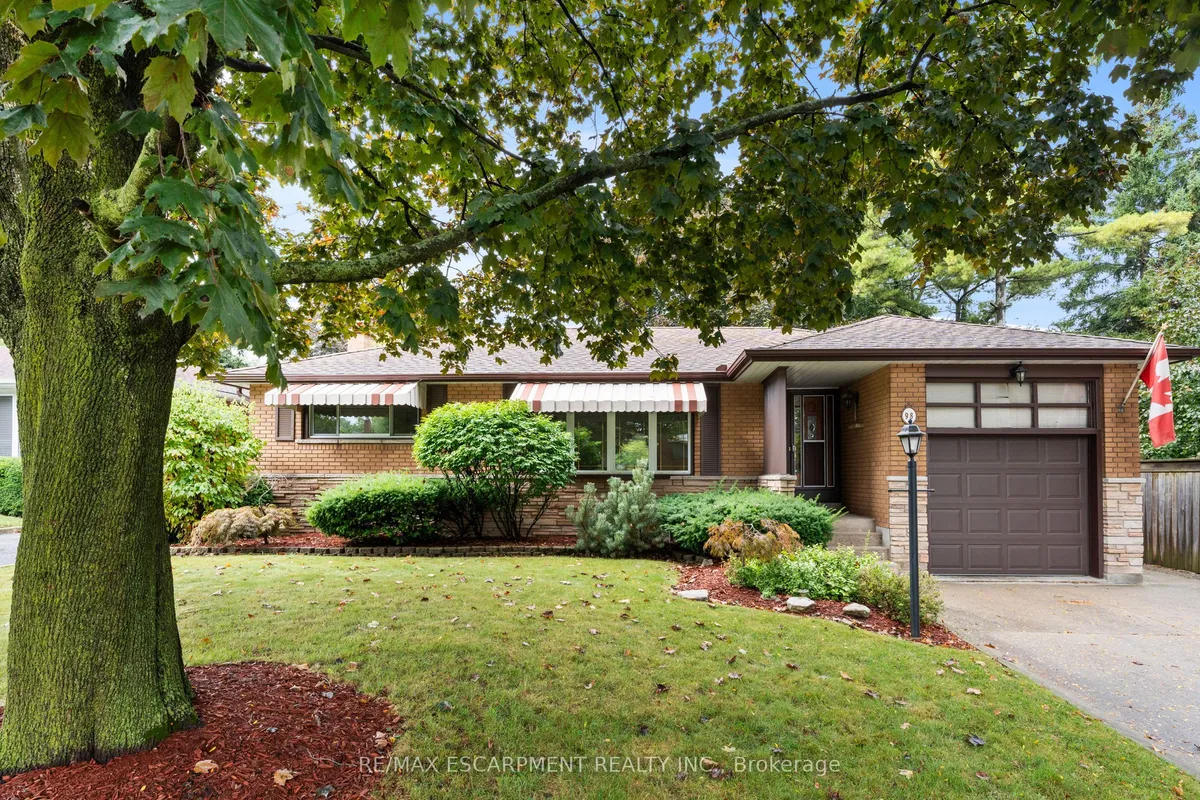 98 Laurier Avenue, ON L9C 3S4