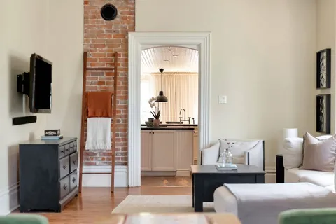 28 York Street, ON K0K 2T0