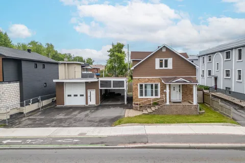 412 Montreal Road, ON K1K 0V4