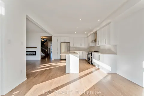 150 Highgarden Terrace, ON K1T 0W1