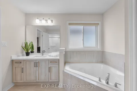 10 Riley Avenue, ON L0S 1E6