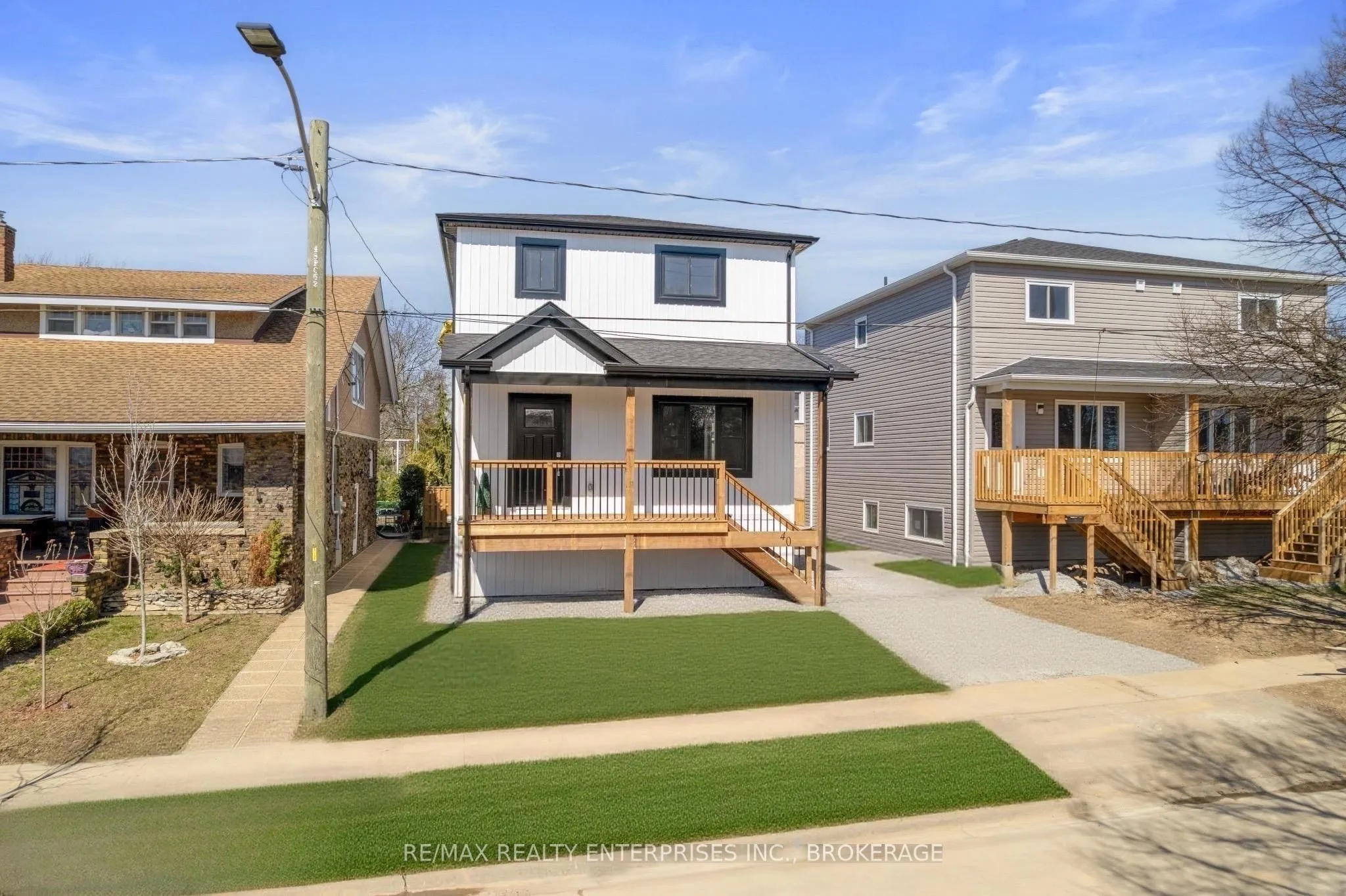 40 McMaster Avenue, ON L3B 3S8