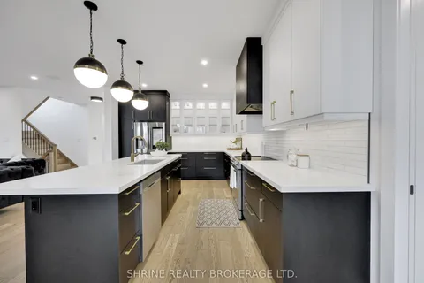 1866 Fountain Grass Drive, ON N6K 0K7