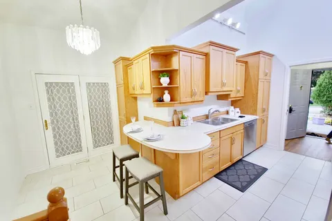 50 Barrydale Crescent, ON N6G 2X4