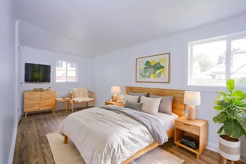 383 Edmonton Street, ON N5W 4Y6