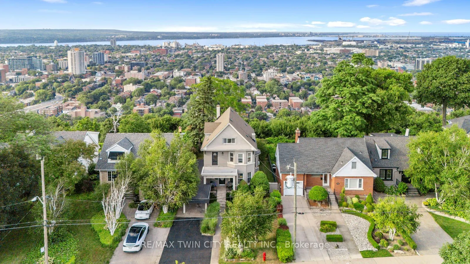 47 Mountain Park Avenue, ON L9A 1A1