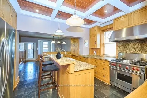 4915 King Street, ON L0R 1B0