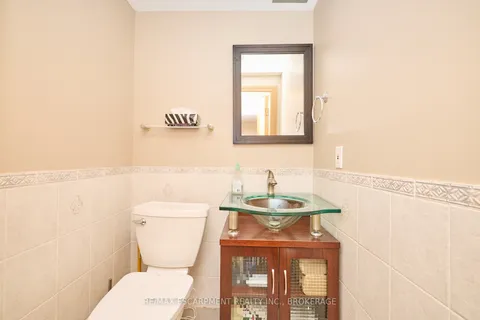 4915 King Street, ON L0R 1B0