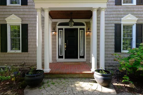 10187 Lakeshore Road, ON L3K 5V4