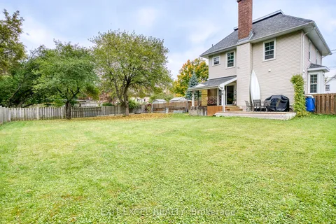 615 Moffat Street, ON K8A 3Y2