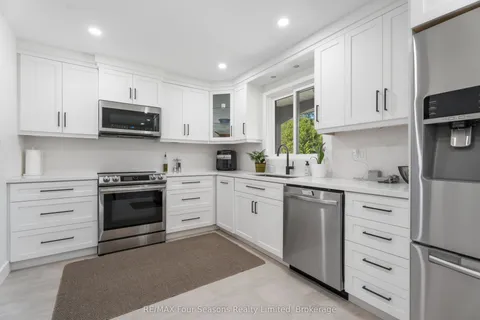 571 David Street, ON P1P 1M1