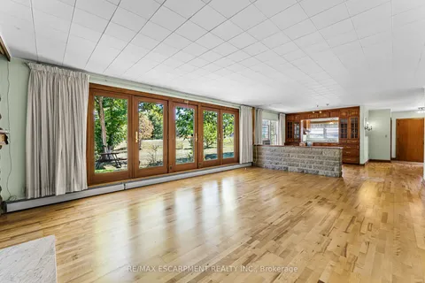 21 First Avenue, ON L3C 1X7