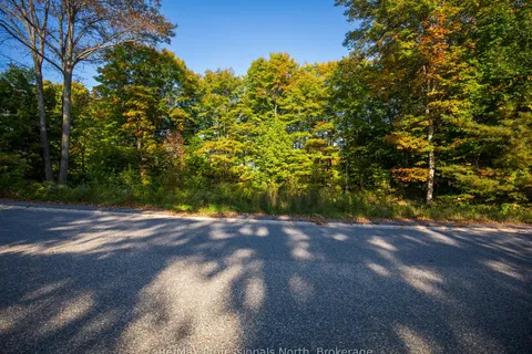 24 Estate Drive, ON P0B 1J0