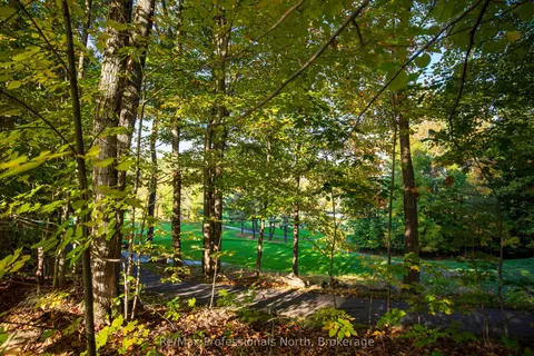 24 Estate Drive, ON P0B 1J0