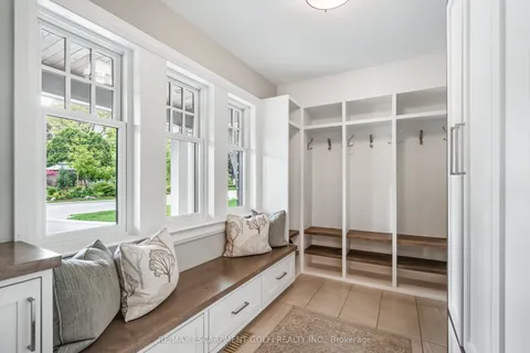 61 Oak Knoll Drive, ON L8S 4C2