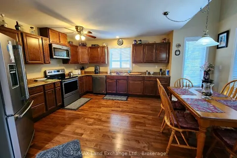 207 Birch Crescent, ON N2Z 2X3