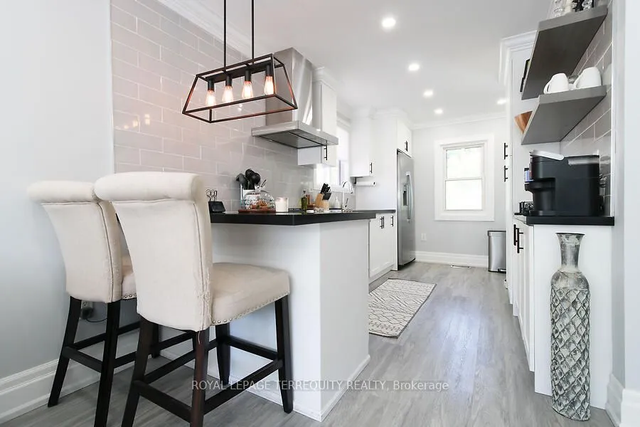 153 East 16th Street, ON L9A 4J4