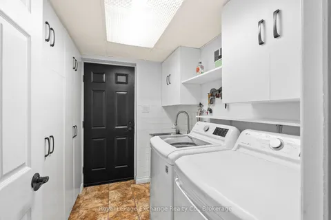 990 Heritage Drive, ON N2Z 0C2